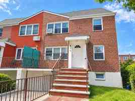 featured image of 6118 186th St ##1 Fl