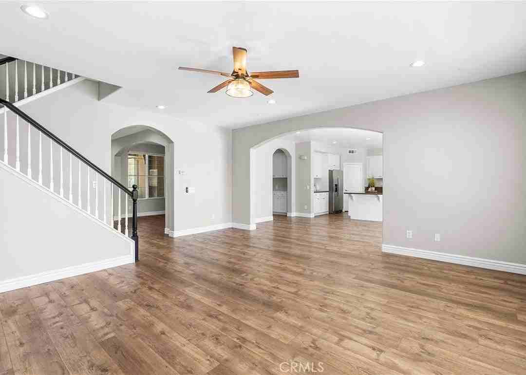 41095 Hatton Garden Ct - Photo 3 of 14