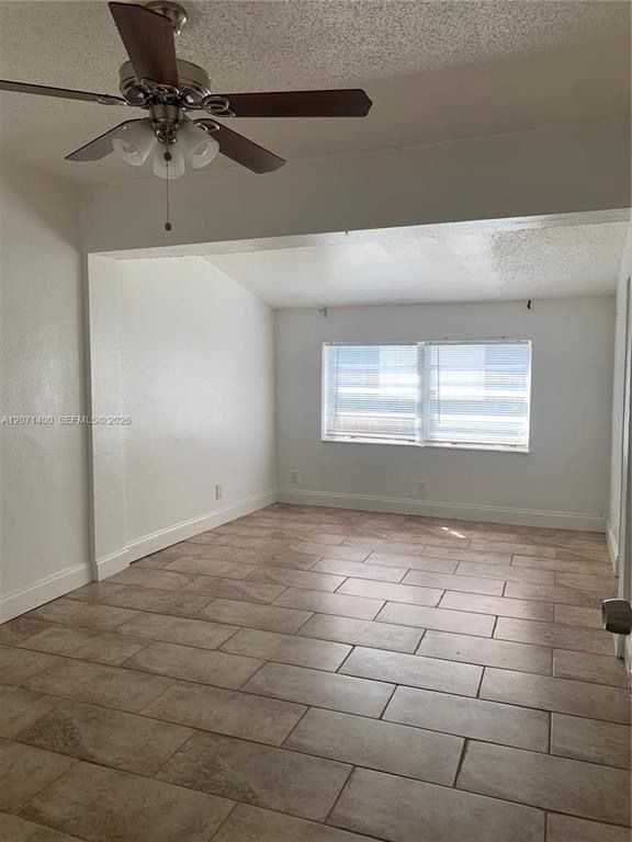 4501 Sw 25th St - Photo 5 of 9