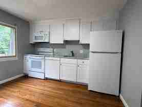 818-826 Pine St. - Red Pod - Photo 1 of 1