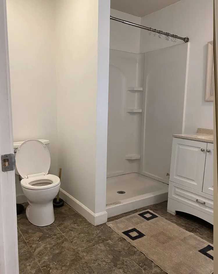 820 Hedge Drive - Photo 5 of 7