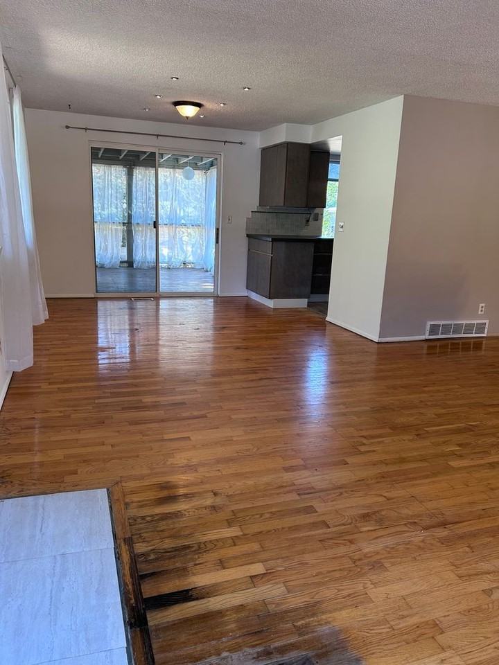 1910 Dogwood Dr Se - Photo 5 of 22