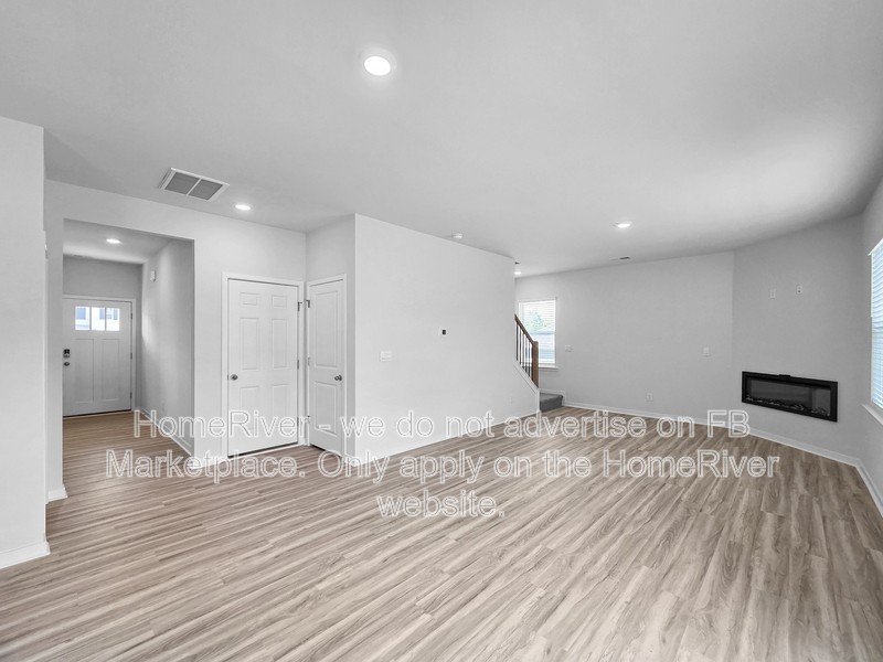 449 Brinkley Dr - Photo 3 of 21