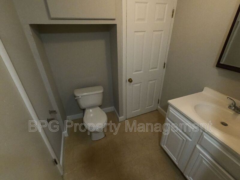 95 N Main St #205 - Photo 5 of 12