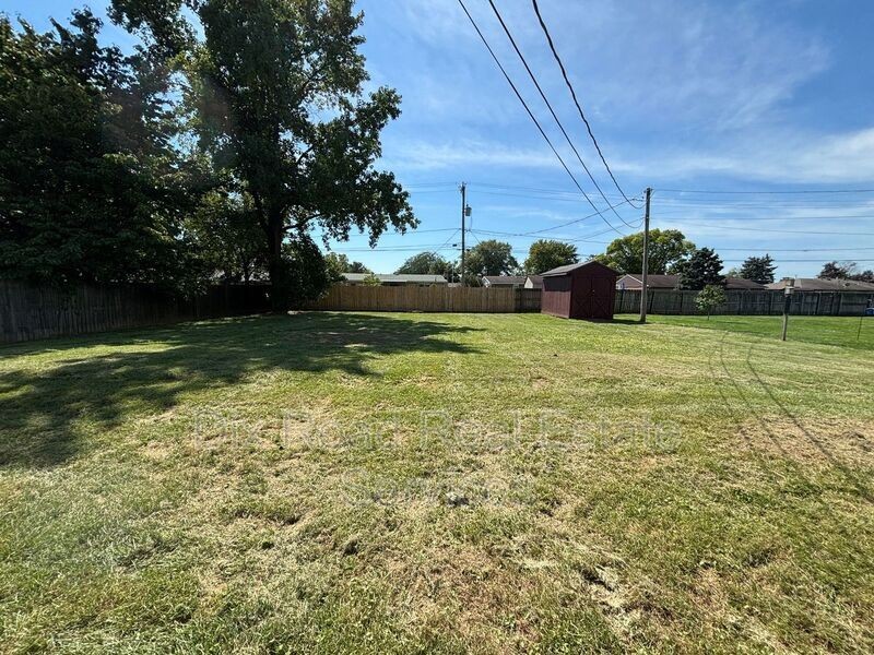 530 Unger Ave - Photo 4 of 18