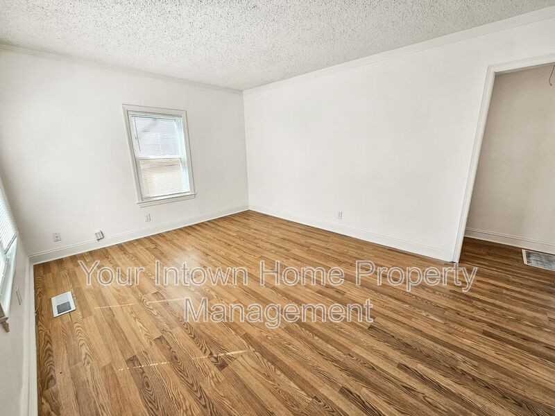 183 Clay St Se - Photo 2 of 22