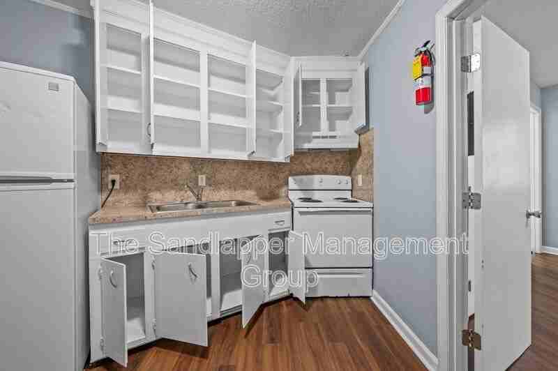 1215 Mosstree Rd #16 - Photo 2 of 4