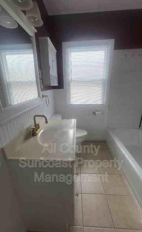 204 80th Ave N - Photo 7 of 12