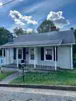 featured image of 1014 Adele St