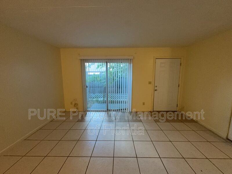 1970 Sestreet Rd #D - Photo 7 of 36