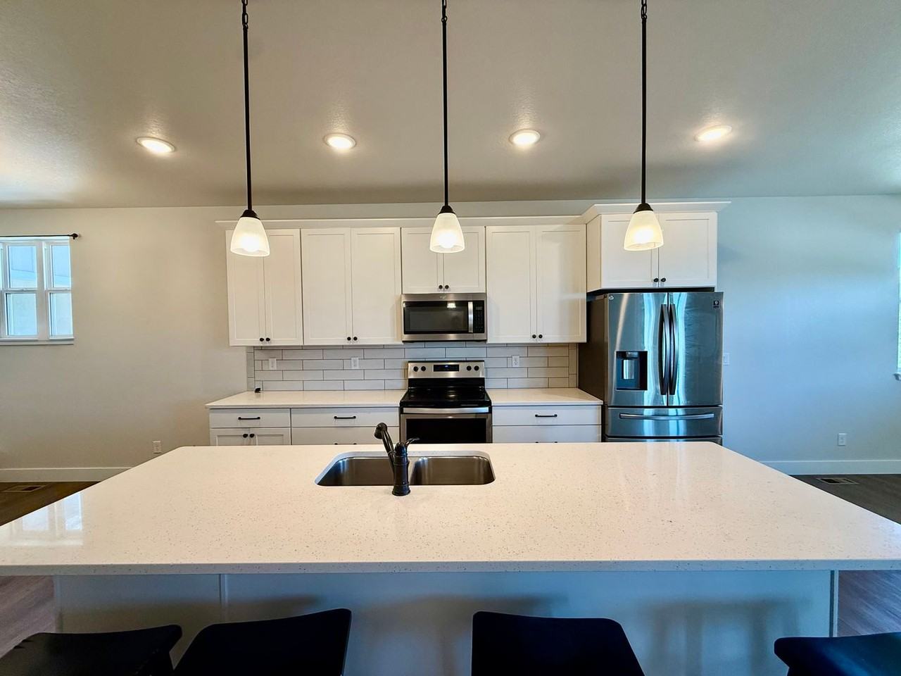 2837 Urban Pl #A - Photo 7 of 29