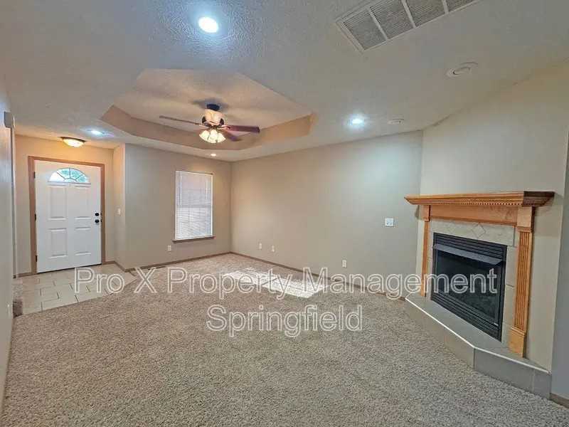 717 E Watermill Cir - Photo 4 of 16
