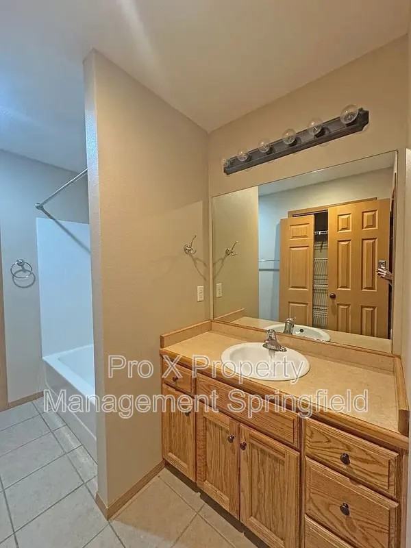 717 E Watermill Cir - Photo 7 of 16