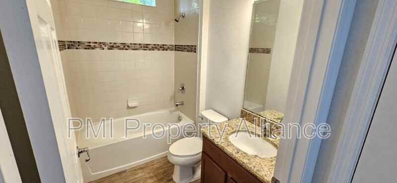 365 Blue Lake Cir - Photo 6 of 20