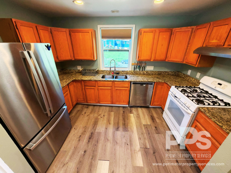 645 Charlotte Pl Nw - Photo 2 of 15