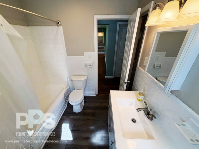 645 Charlotte Pl Nw - Photo 5 of 15