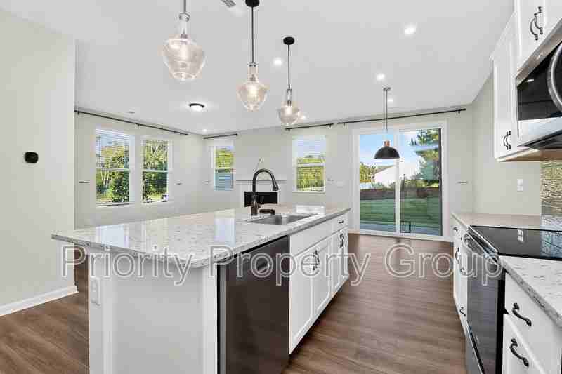 9208 Northfield Crossing Dr - Photo 7 of 34
