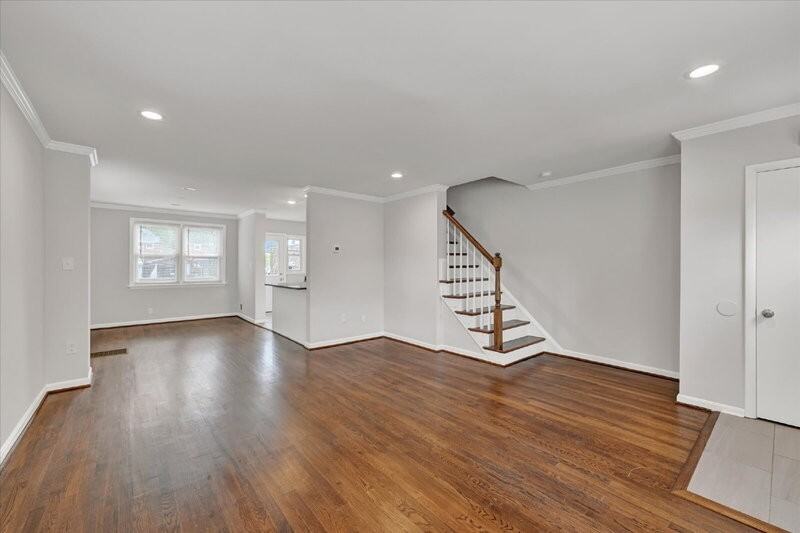 8611 Ellen Ct - Photo 7 of 29