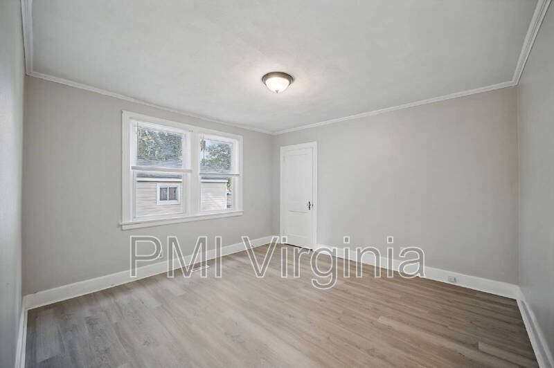 3841 Chatham Cir #A - Photo 5 of 23