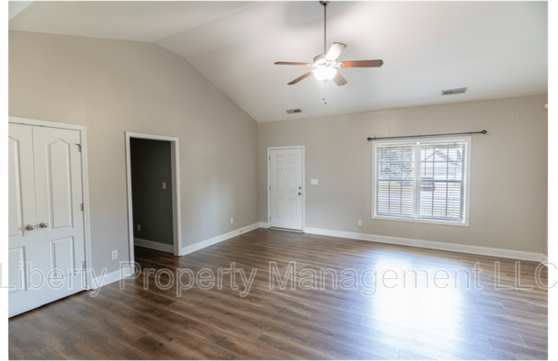 272 Triple Crown Dr - Photo 5 of 17