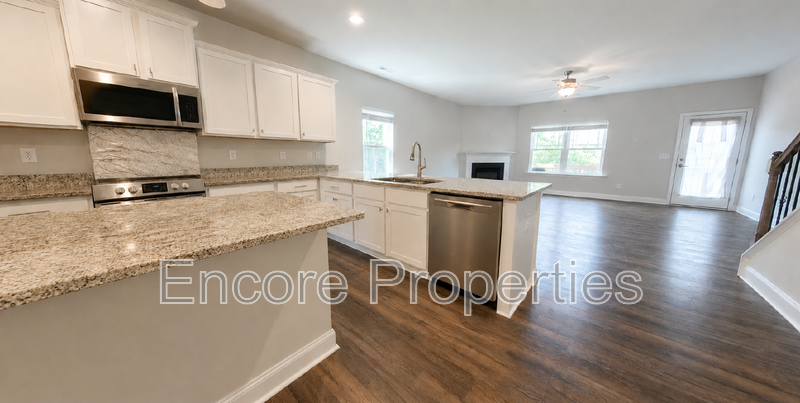 38 Knotty Pine Dr - Photo 7 of 22