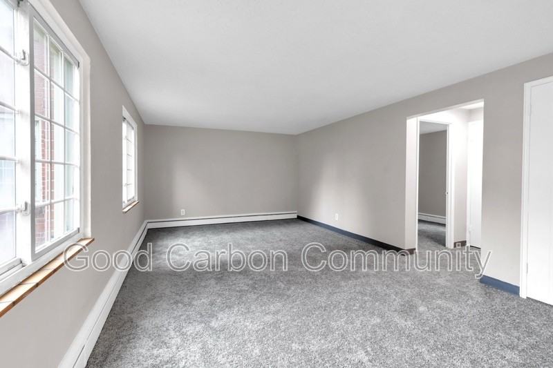 315 Beattie Ave #2 - Photo 4 of 16