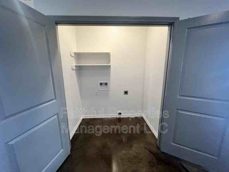 10479 Cr - Photo 3 of 7