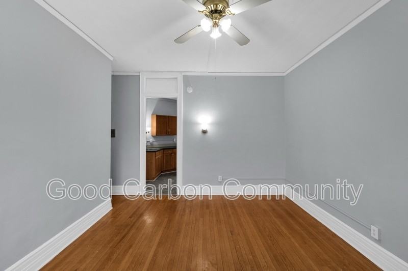401 Delaware Ave #303 - Photo 4 of 17