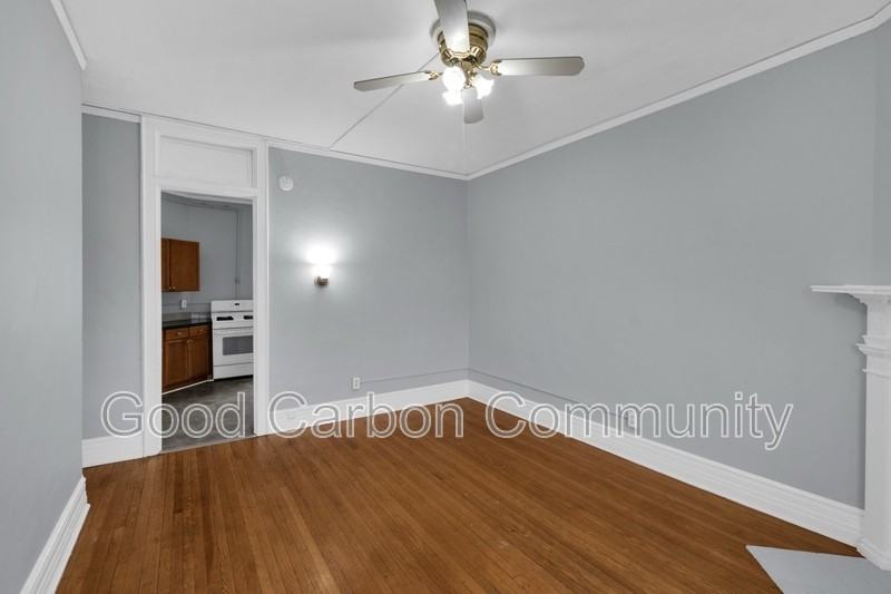 401 Delaware Ave #303 - Photo 5 of 17