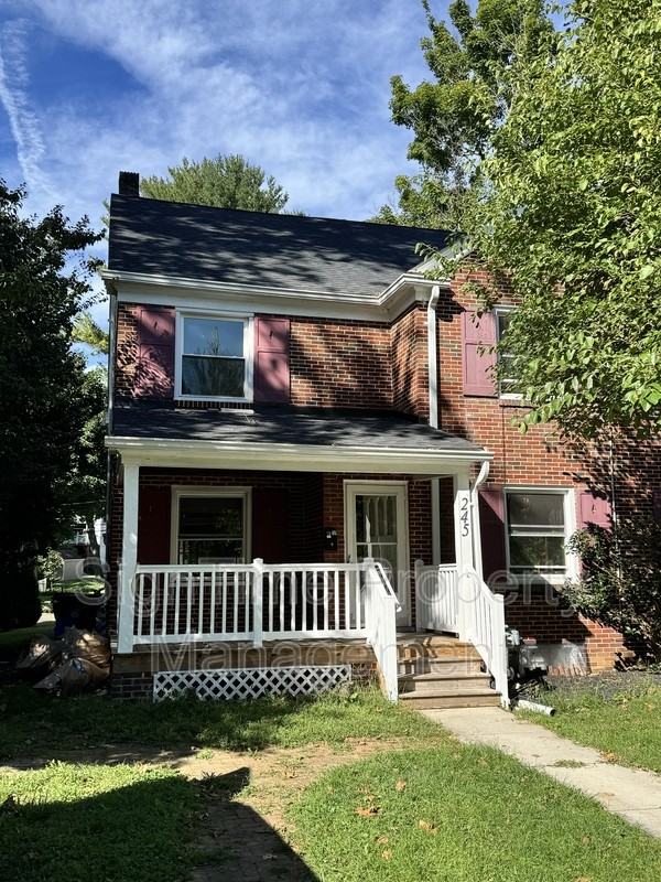245 E Irvin Ave - Photo 4 of 4