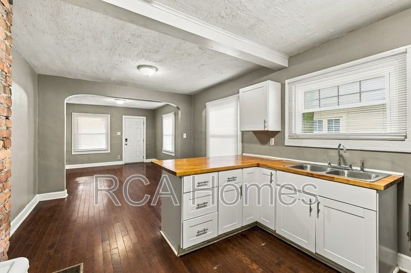 1126 E Bradbury Ave - Photo 6 of 8