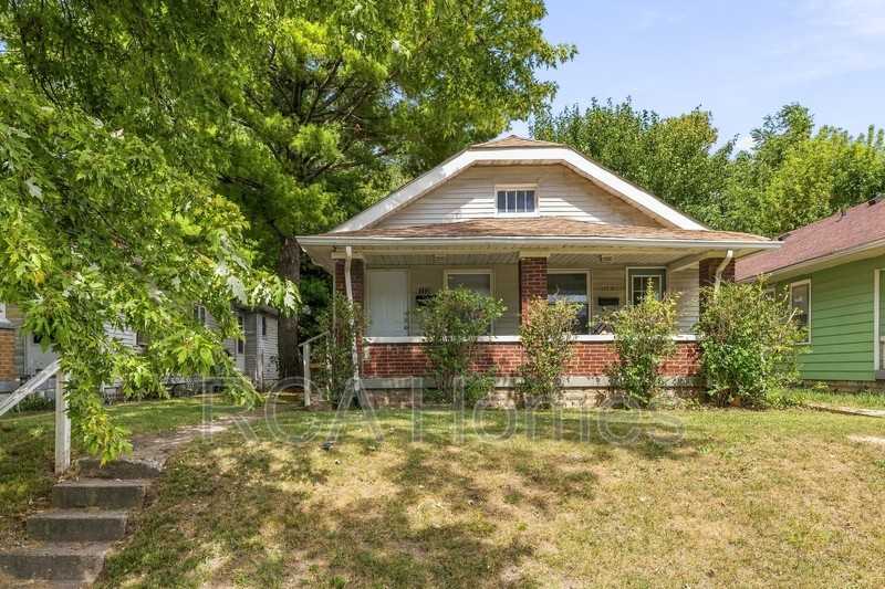 1126 E Bradbury Ave - Photo 7 of 8
