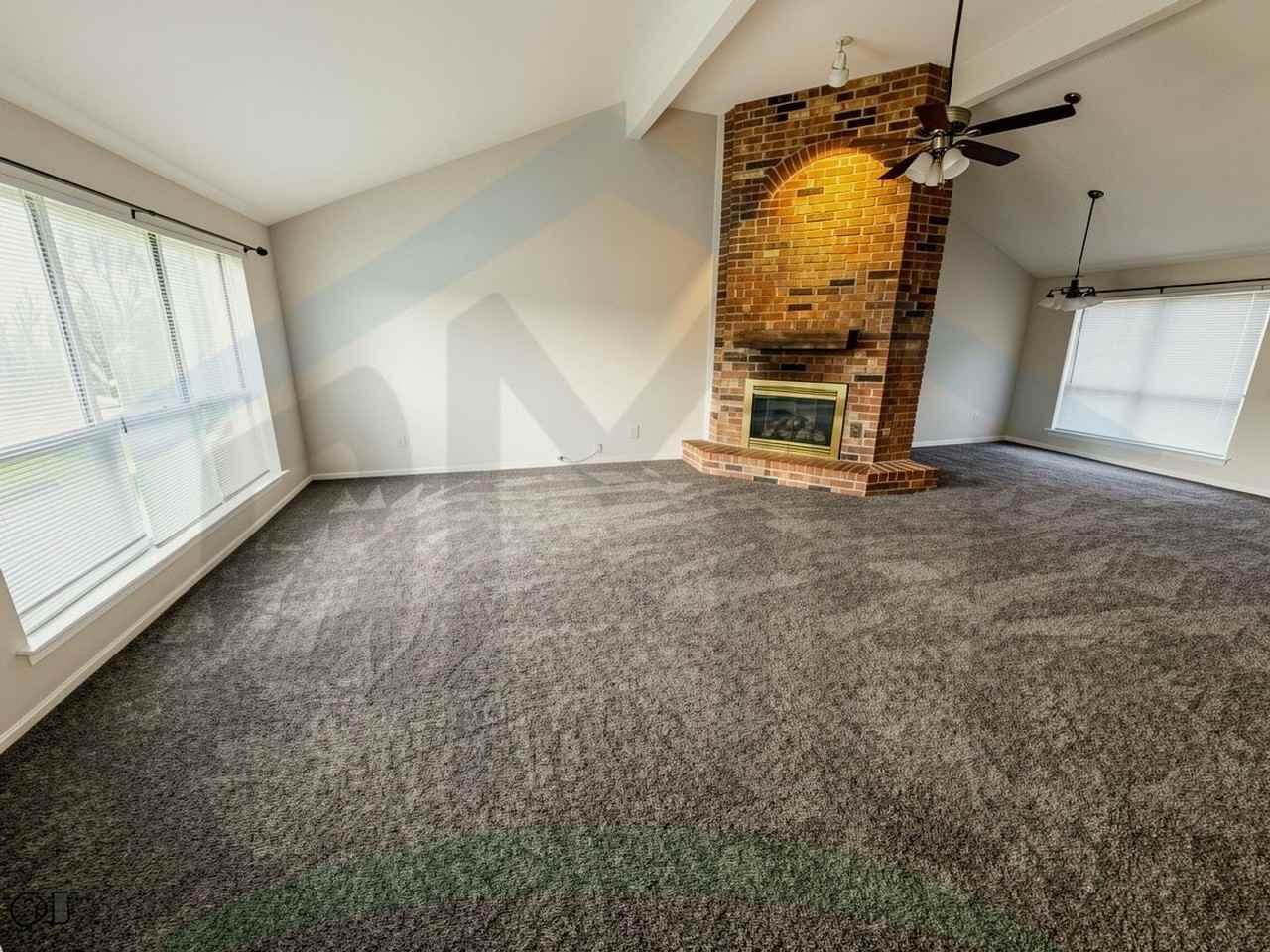 322 Quail Hollow Dr - Photo 4 of 13