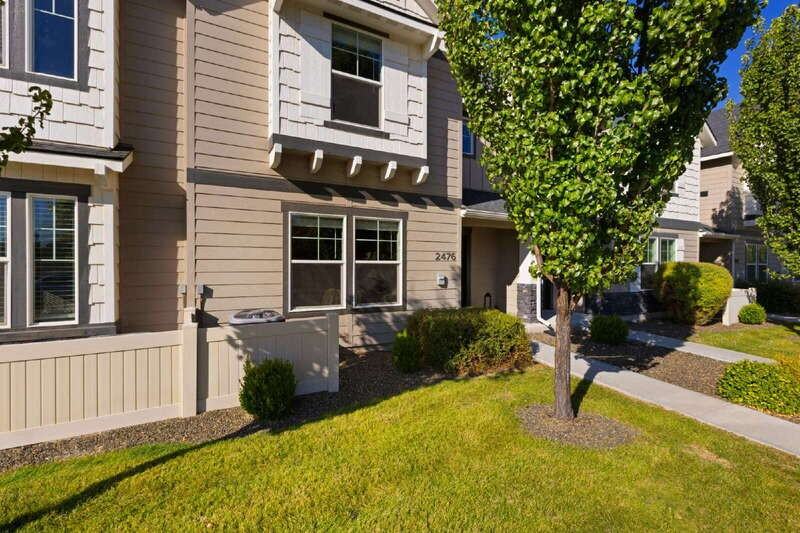 2476 E Blue Tick St - Photo 3 of 41