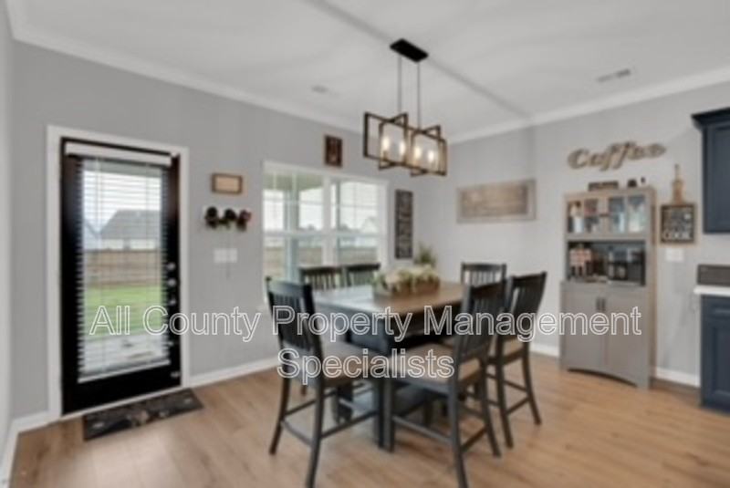 673 Bell Flower Ln - Photo 6 of 15