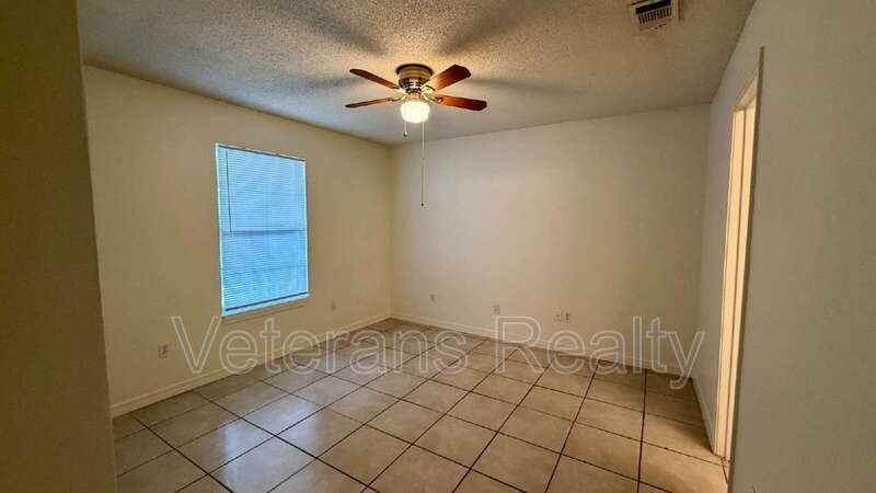 6323 Fred Allen Rd - Photo 5 of 15