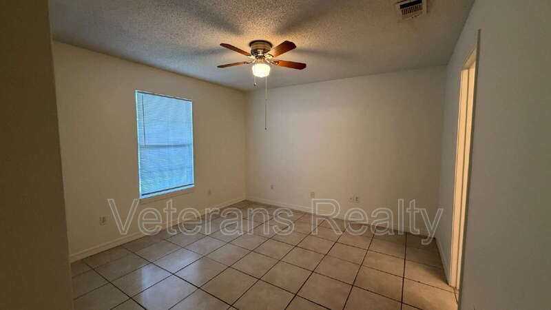 6323 Fred Allen Rd - Photo 6 of 15