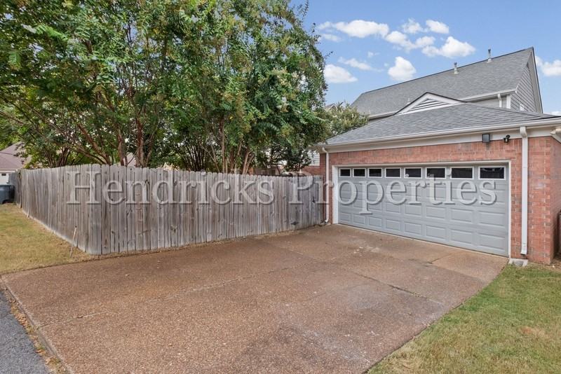 8697 Citrus Bend Dr - Photo 2 of 26