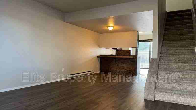 25 Royal Crest Dr #C - Photo 2 of 14