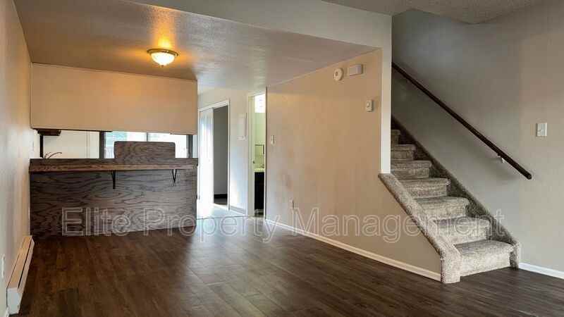 25 Royal Crest Dr #C - Photo 3 of 14