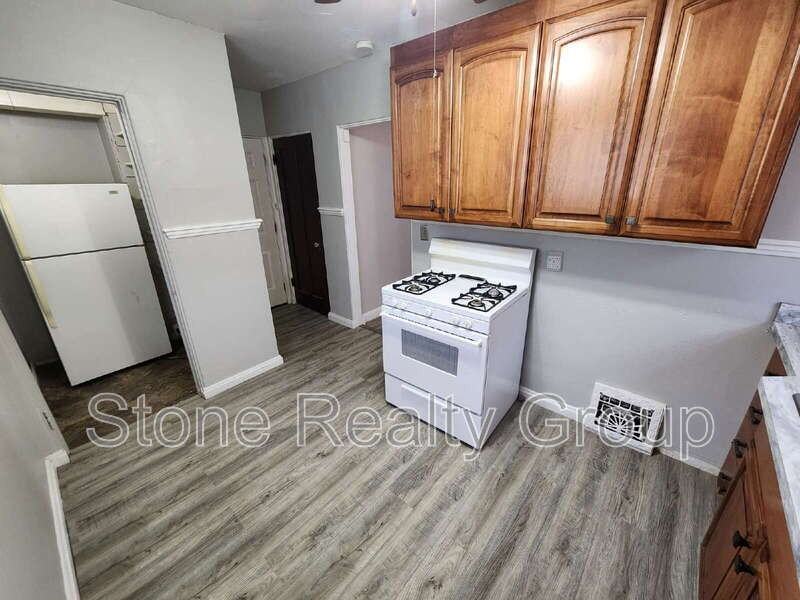 1609 S 5th St #A - Photo 5 of 9