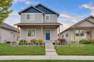 featured image of 12153 W Moorfield Ave
