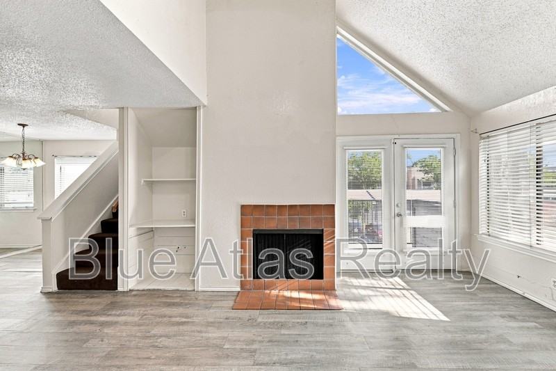 9803 Walnut St #B206 - Photo 3 of 23