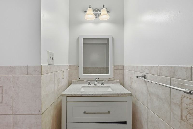 7705 Seans Ter - Photo 7 of 24