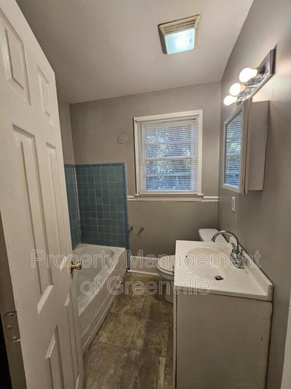 7 Mayflower Ave - Photo 6 of 13