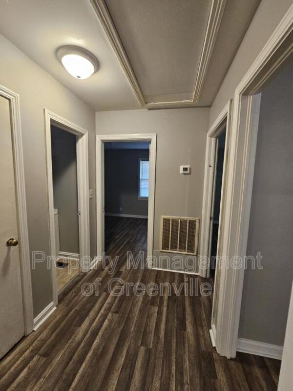 7 Mayflower Ave - Photo 7 of 13