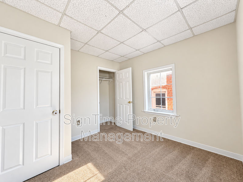 202 Fairground Ave - Photo 6 of 9