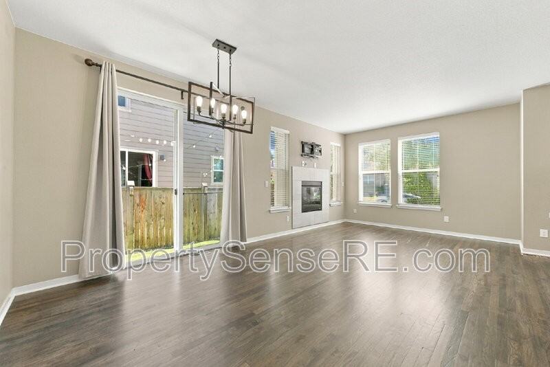 13788 Tall Oaks Loop - Photo 3 of 16