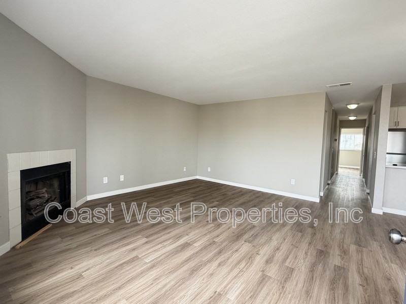 193 Elder Ave - Photo 3 of 23