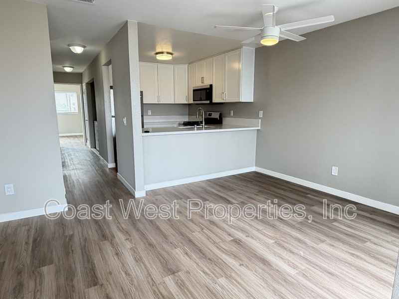 193 Elder Ave - Photo 4 of 23